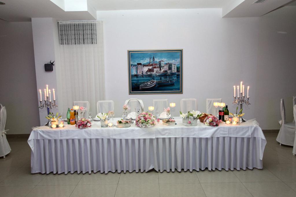 Villa Sveti Kriz トロギール エクステリア 写真
